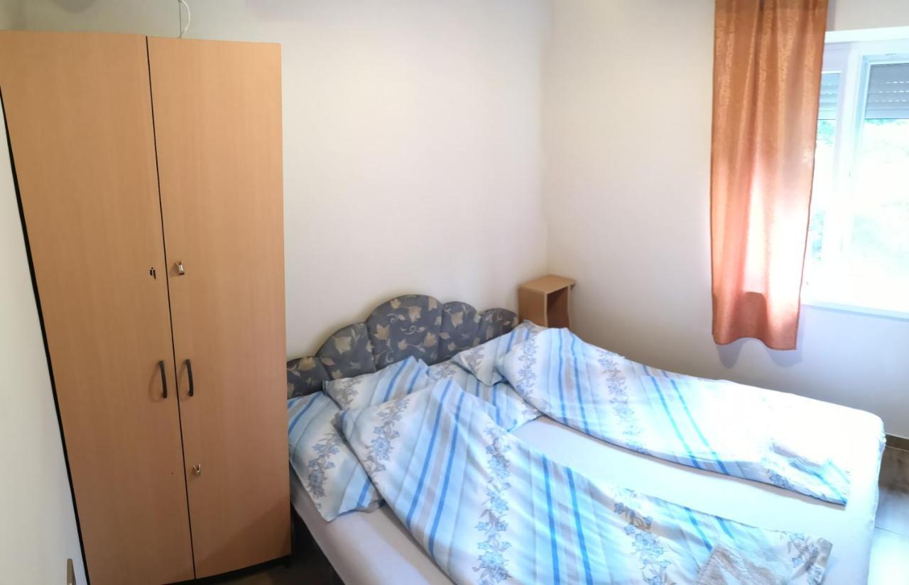 Babarczi Üdülőház Kiskunmajsa Exterior foto
