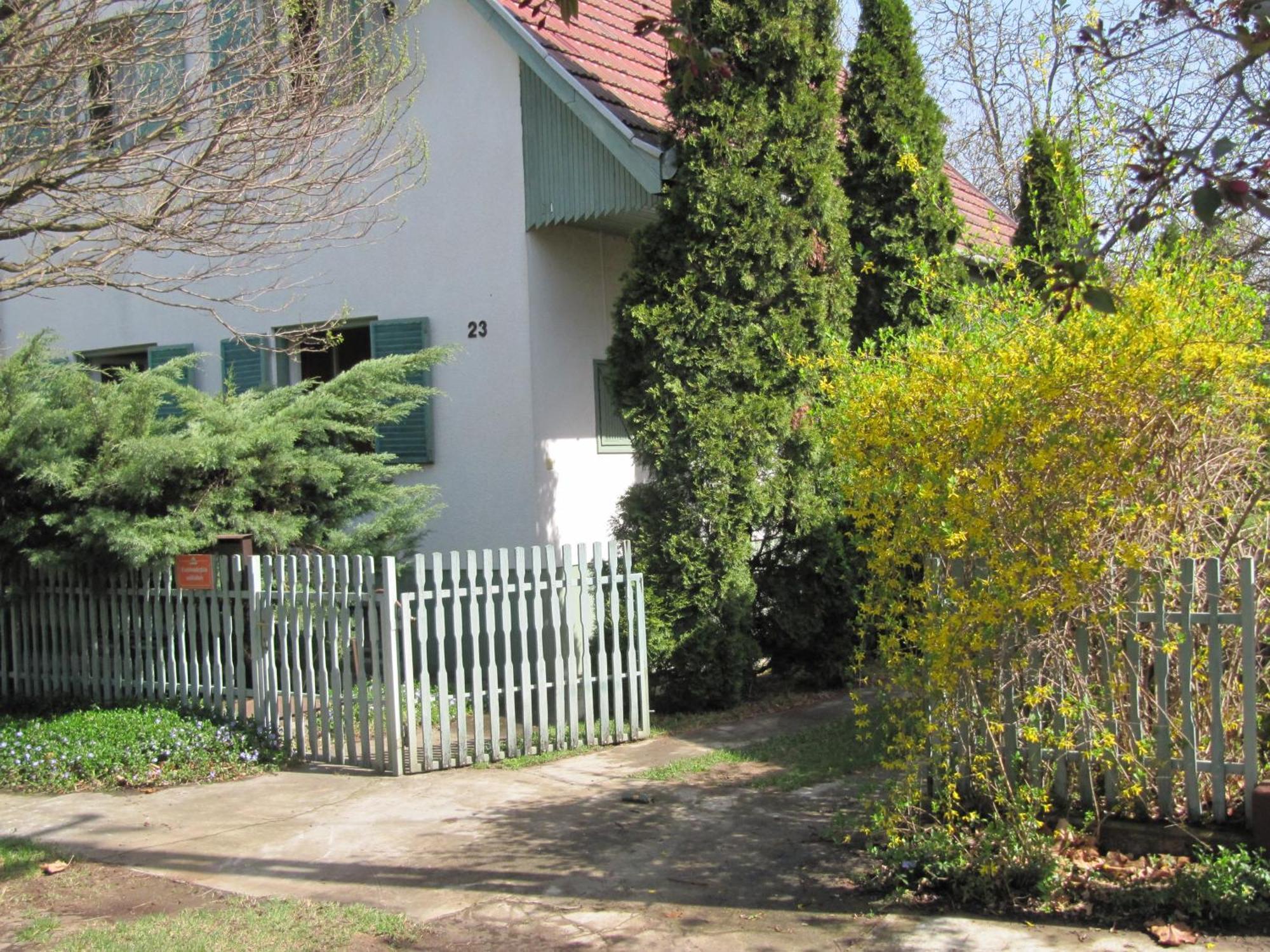 Babarczi Üdülőház Kiskunmajsa Exterior foto
